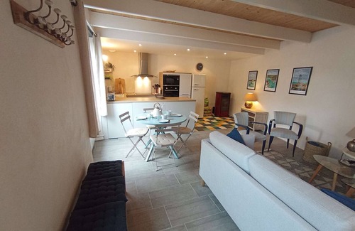 Etel Villa | Casa de encanto 3* en el corazón de Étel, cerca de playa y comodidades, para 4 personas