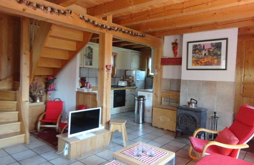 Le Memont Chalet De Esquí | Encantadora casa rural de Francia n ° 25G61, 3 espigas, clasificada 'casa de nieve', internet WIFI