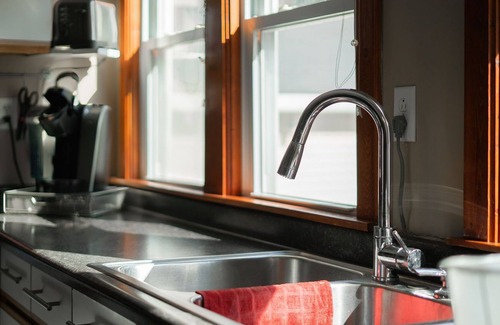Northeast Minneapolis Arts District Casa | Charming 3bd/1bath in the vibrant creative heart of Minneapolis' Art District.