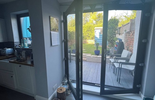 Southville Apartamento | Charming 3BD House w/Private Garden - Bristol!
