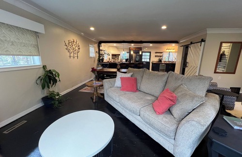 Cross Keys Casa | Charming 3bed-2bath home near JMU, RMH, downtown, and Massanutten ski resort