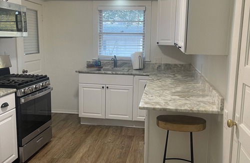 South Beloit Casa | Charming 3bedroom house, pets welcome close to Beloit Janesville Roscoe Rockford