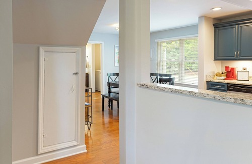 Old Town Cabaña | Charming 3BR/2BA Cottage in the Village of Pinehurst –Walk to Almost Everything!