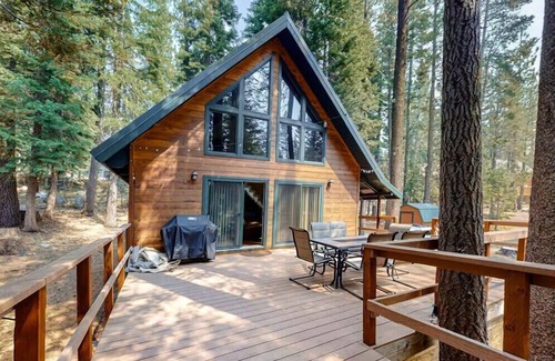 Pla-Vada Woodlands Casa | Charming 3BR Cabin Near 3 Ski Resorts