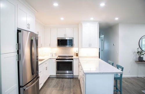 Soquel Condominio | Charming 3BR Condo 31+ Day Stay, Steps to New Brighton State Beach, Capitola
