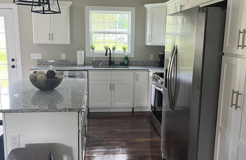 Elizabethtown Casa | Charming 3BR Getaway Near E-Town Sports Park - Wi-Fi + AC in Scenic Glendale