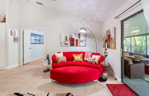 Melbourne Apartamento | Charming 3BR Home Near FIT & Downtown Melbourne
