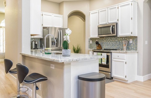 Elk Grove Casa | Charming 3Q Home w/Gourmet Backyard in Elk Grove