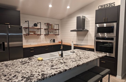Dundee Casa | Charming 4/3 in the Heart of Central Florida Upgraded appliances and furnishings
