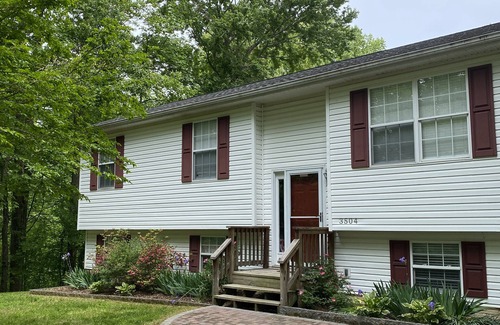 Chesapeake Beach Casa | Charming 4 Bdr 3 Bath Chesapeake Beach Home 2 king beds, a queen and bunk bed