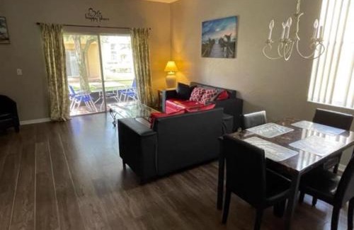 Regal Palms Casa | Charming 4 bed 3 bath Townhome