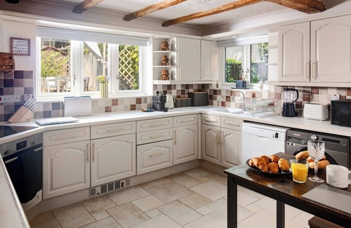 Epping Casa | Charming 4-Bed Home in Epping