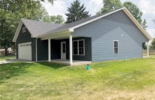 Jeffersonville Casa | Charming 4 bedroom home minutes from Downtown!