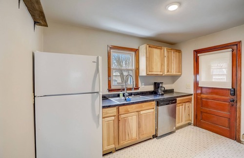 Lake Koshkonong Casa | Charming 4-bedroom bungalow in lovely Fort Atkinson near Lake