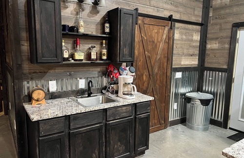 Benton Casa | Charming 4-bedroom country house with AC, WiFi in Benton