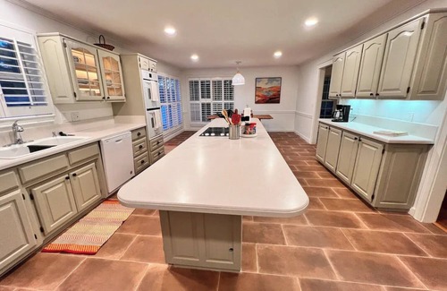 Farmington Casa | Charming 4-bedroom house with AC and WiFi in lovely Farmington
