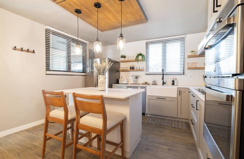 Sabana Abajo Casa | Charming 4-bedroom house w private pool, 7min from airport, close to restaurants