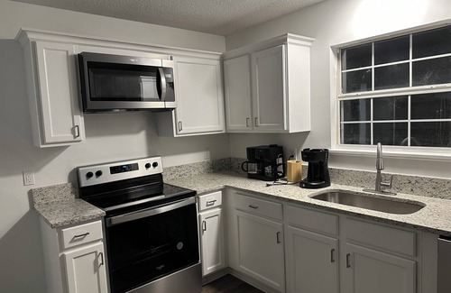 Huntcliff Casa | Charming 4-bedroom house with WiFi and AC in brilliant Columbia