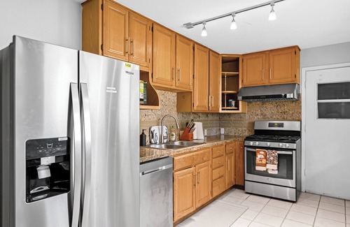 Euless Casa | Charming 4-bedroom house near airport/AT&T/six flags