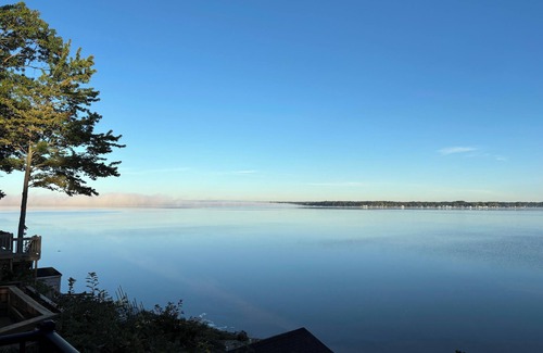 Lake City Cabaña | Charming 4-bedroom lakefront cottage in Lake City on beautiful Lake Missaukee