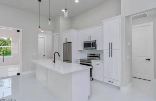 Eisenhower Casa | Charming 4-bedroom house with WiFi, AC in lovely Lehigh Acres