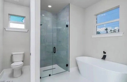 Eisenhower Casa | Charming 4-bedroom house with WiFi, AC in lovely Lehigh Acres