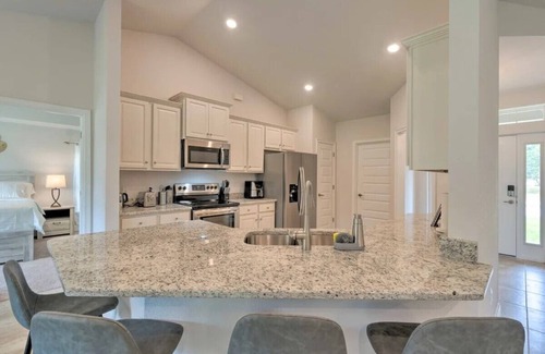 Pebble Beach Casa | Charming 4-bedroom house in enchanting Rotonda West with WiFi, AC
