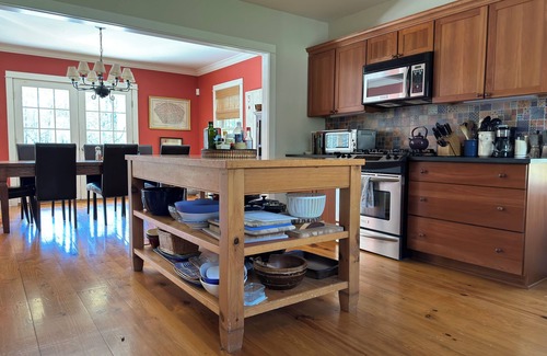 Stone Ridge Casa | Charming 4-bedroom Luxe farmhouse with pool and sauna