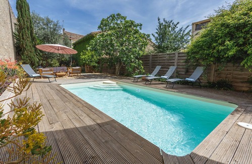 Pouzolles Villa | Charming, 4 bedroom village house with pool and large garden