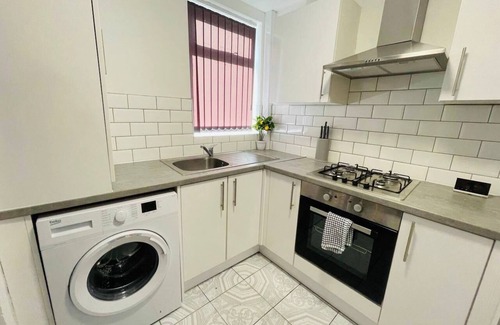Liverpool Casa | Charming 4Bedroom entire House at Orleans