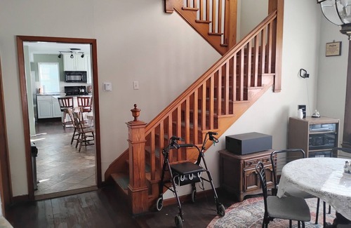 Hanson County Casa | Charming 4BR Craftsman Family Home in Emery