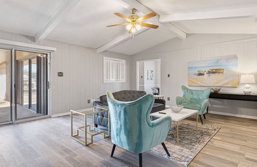 Oak Cliff Casa | Charming 4BR house / Game Room! 15 Min to Downtown