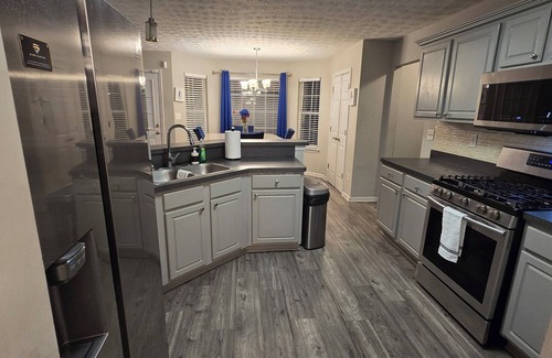 Lithonia Casa | Charming 4BR Retreat Sleeps 8 Near Stone Mountain
