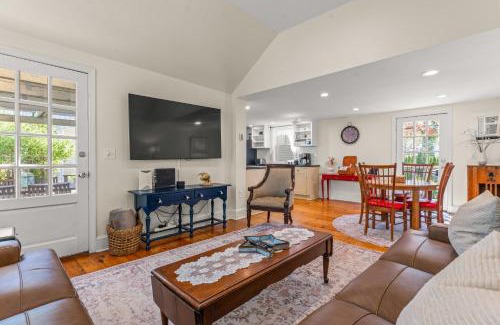 Mystic Casa | Charming 4BR Victorian Mystic Downtown