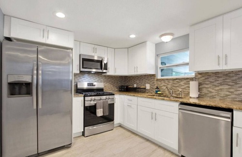 Clearwater Casa | Charming 4BR w/BBQ & Patio Near Clearwater Beach