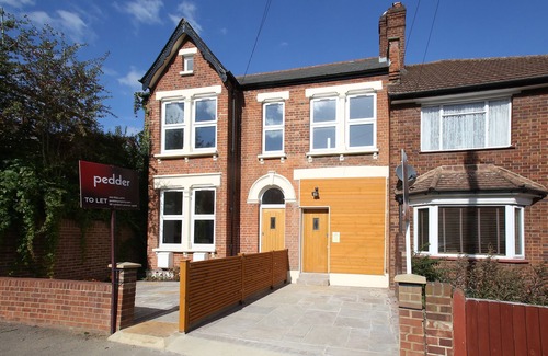 Perry Vale Apartamento | Charming 5* 2 large Bedrooms, 2 Baths with Private Garden Apartment