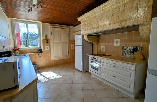 Bellefontaine Cabaña | Casa con Encanto: Naturaleza, Deporte y Familia - 5 Habitaciones, 2 Baños, Cerca de Pistas de Esquí y Termas