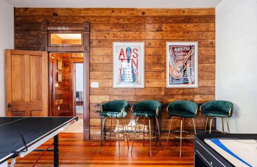 Clarksville Casa | Charming 5 Bedroom Home in Austin