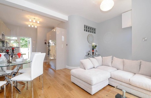 Perry Vale Apartamento | Charming 5 Star 3 Bed London Flat, Garden, Parking