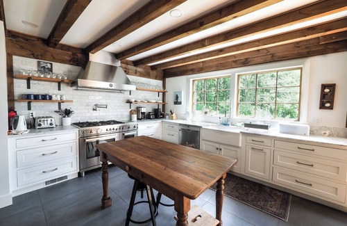 North Egremont Casa | Charming 6 Bdrm Countryside Stay