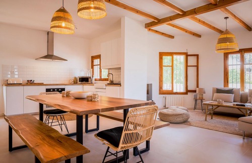 Sayalonga Casa | Charming 6-Bedroom Villa with pool and breathtaking views