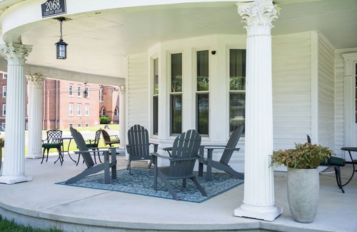 Buena Vista Casa | Charming 6BR/5BA Victorian retreat near Blue Ridge PKW each room uniquely styled