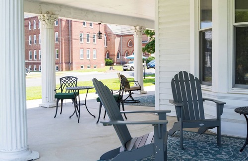 Buena Vista Casa | Charming 6BR/5BA Victorian retreat near Blue Ridge PKW each room uniquely styled