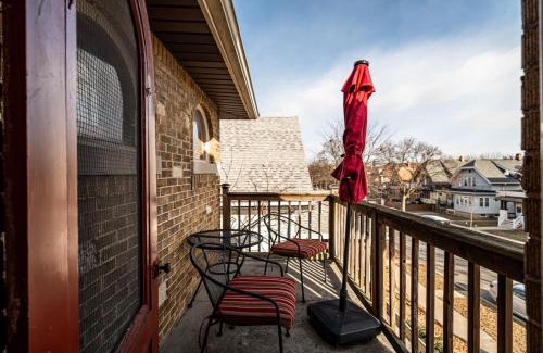 Milwaukee Casa | Charming 6BR Home in Milwaukees Historic District