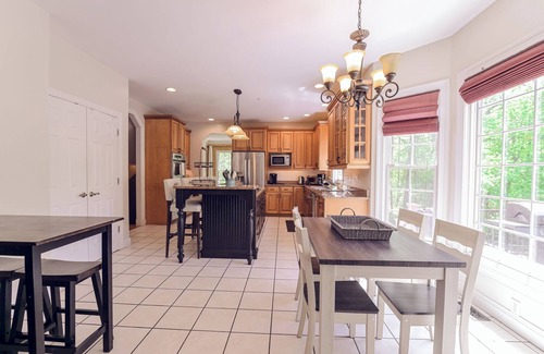 Boring Casa | Charming 7-bedroom house near Reisterstown