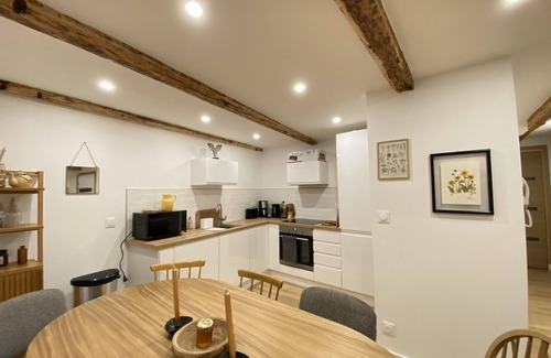 Aiguilles Apartamento | Charming 75m2 3bed 2bath apartment for 6/8 people 1 balcony