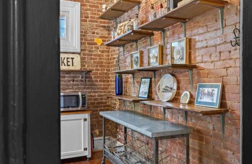Limerick Casa | Charming 7BR Home Bourbon Trail & Attractions