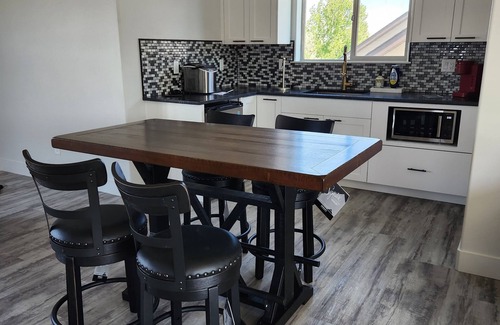 Twin Falls County Apartamento | Charming 825 square foot Studio Loft apartment in Kimberly with WiFi, AC