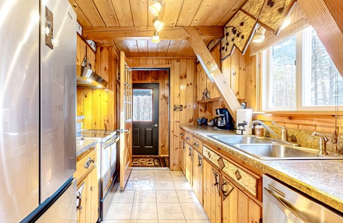 Jay Chalet De Esquí | Charming A frame with wood burning fireplace, wifi, close to lakes and slopes