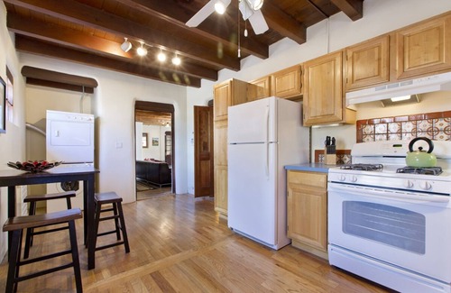 Downtown Santa Fe Casa | Adobe encanto Casita - Paseo de la Plaza y Canyon!
